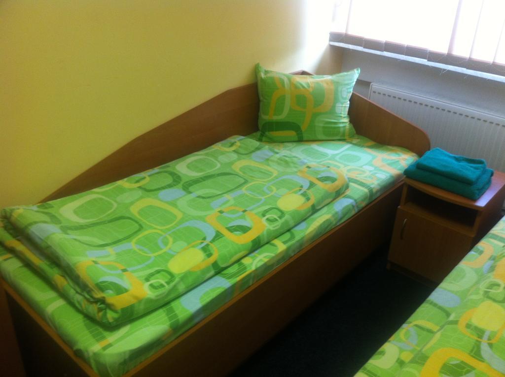 Molodizhniy Hostel Lviv Room photo